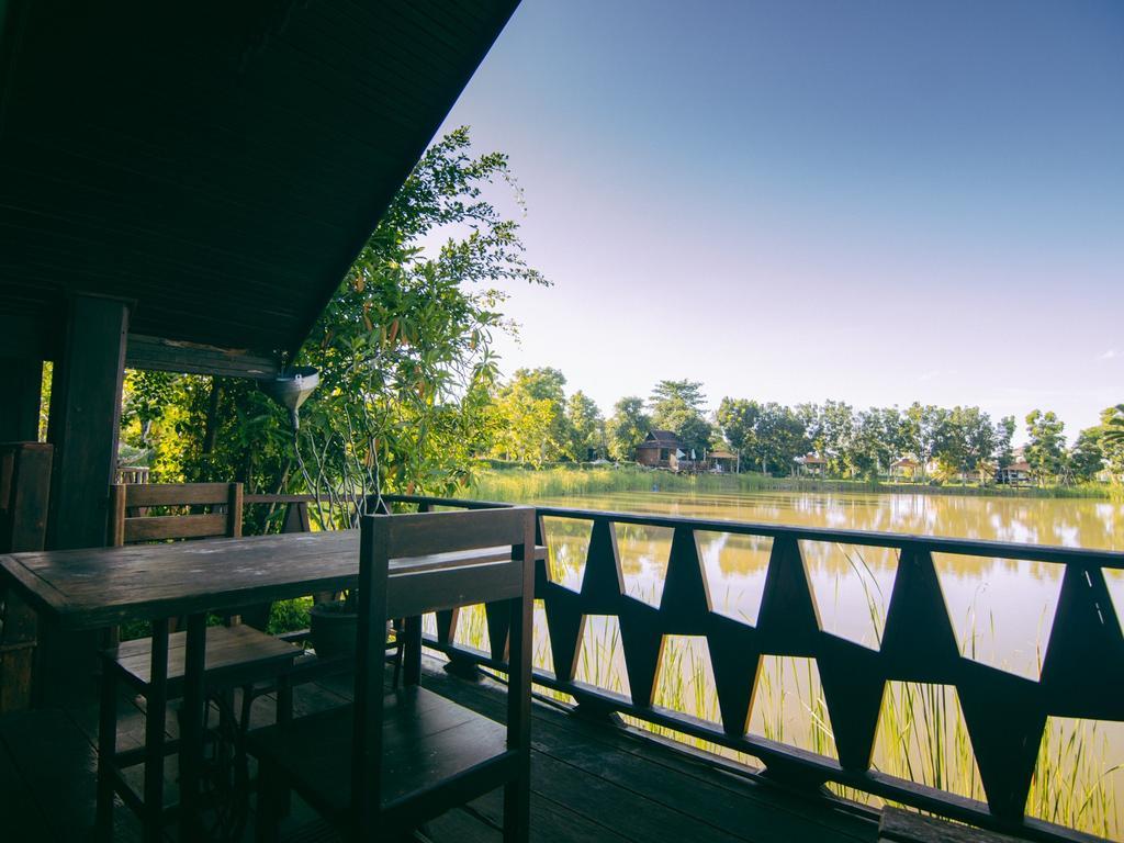 Tanita Lagoon Resort Udon Thani Zimmer foto